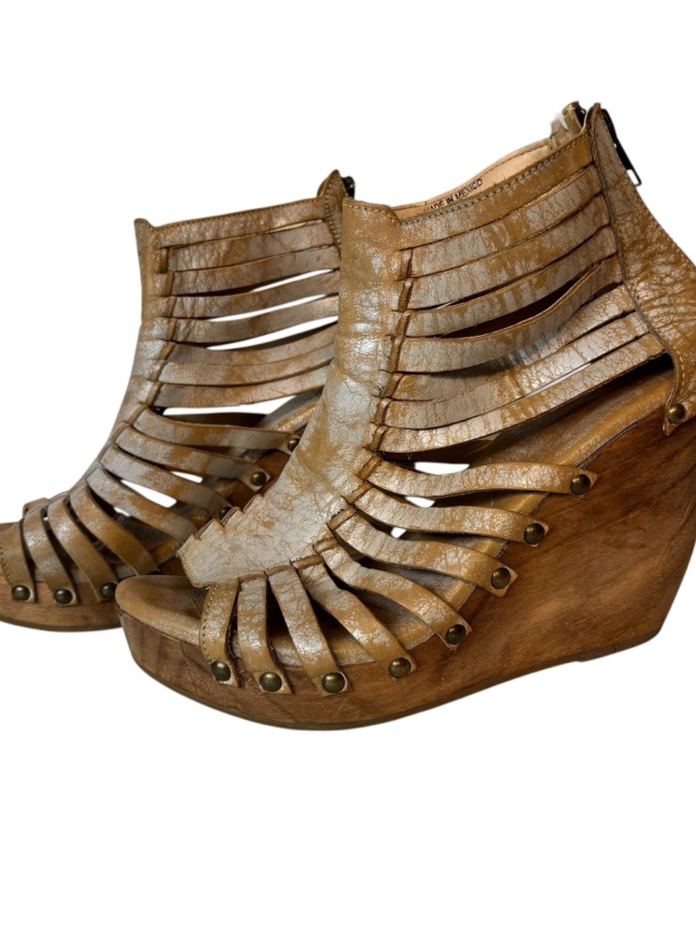 Bed Stu Distressed Leather Studded Wooden Heels Platform Rustic Sandals Sz 9.5B